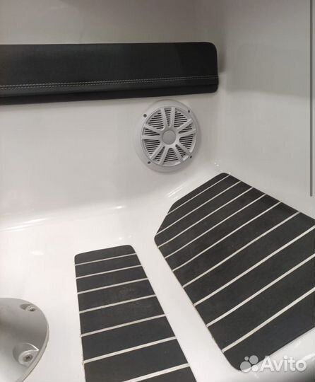 Феникс 600+ Mercury 150