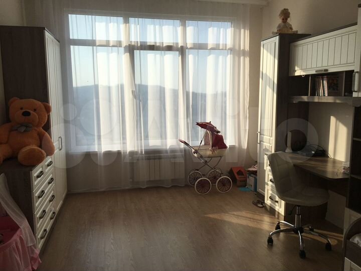 3-к. квартира, 85 м², 3/4 эт.