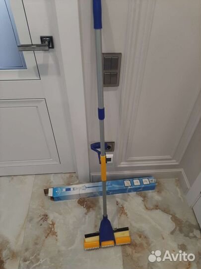 Швабра с отжимом Новая