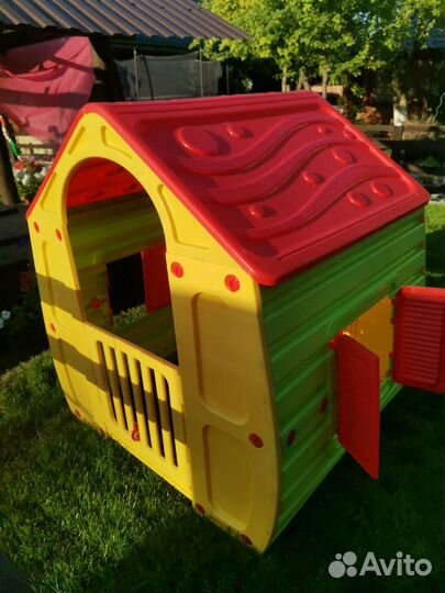 Детский игровой пластиковый домик