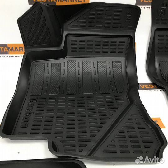 Комплект ковриков салона Гранта Rezkon (мягкие)