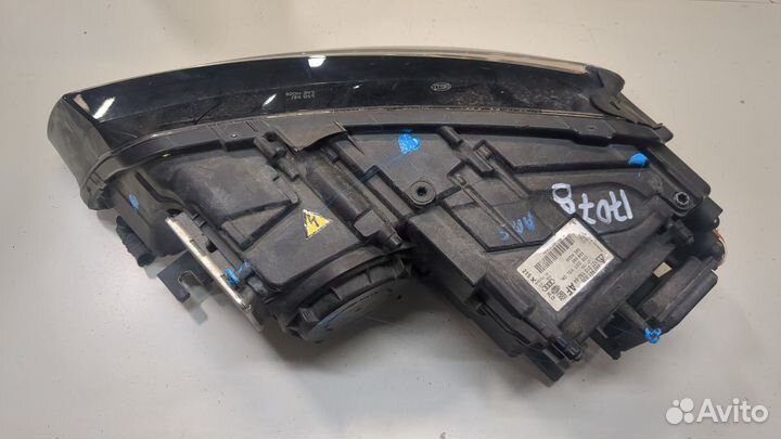 Фара (передняя) Audi A8 (D4), 2011