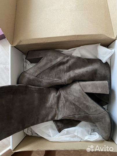 Вещи женские, мужские, обувь