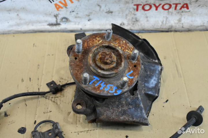 Кулак поворотный передний левый Hyundai Tucson 1