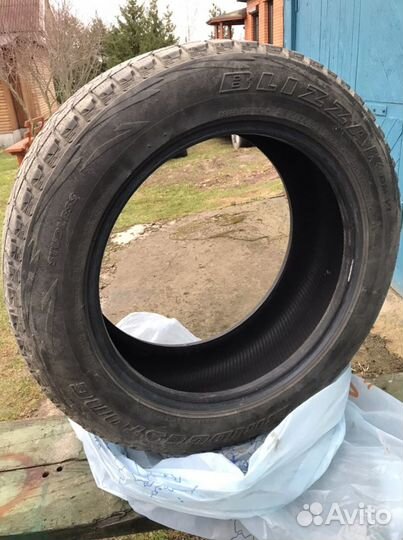 Bridgestone Blizzak DM-V1 235/60 R18 R