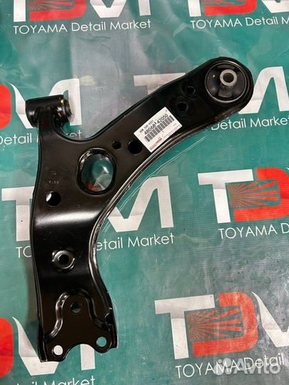 Рычаг подвески передний правый Toyota Rav4