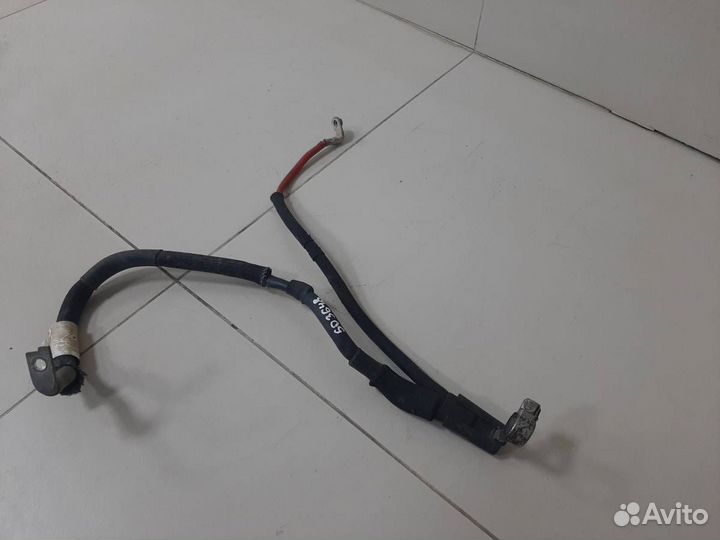 Клемма аккумулятора + Volkswagen Jetta 5K 2011