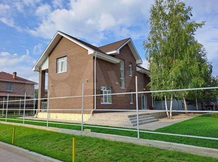 Дом 160 м² на участке 7 сот.