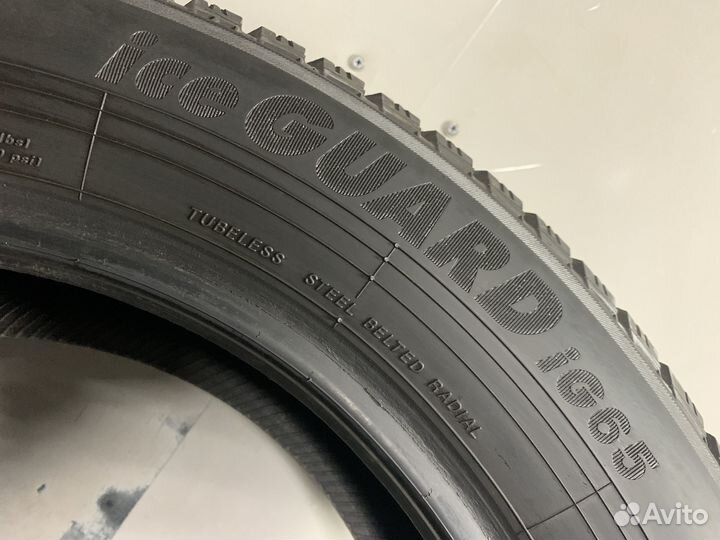 Yokohama Ice Guard IG65 215/60 R17 100T