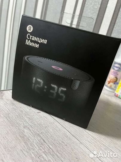 Яндекс станция алиса мини с часами