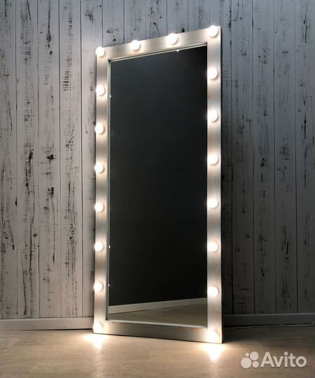 Зеркало с подсветкой