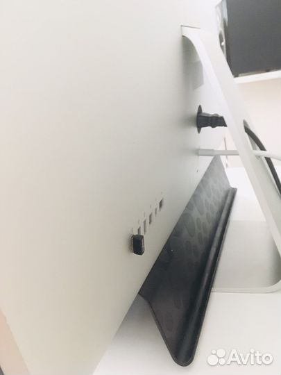 Apple thunderbolt display 27