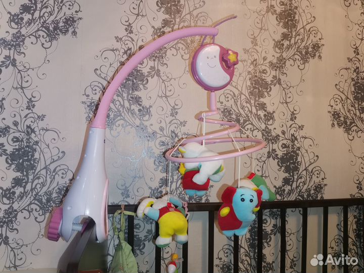 Детский мобиль на кроватку