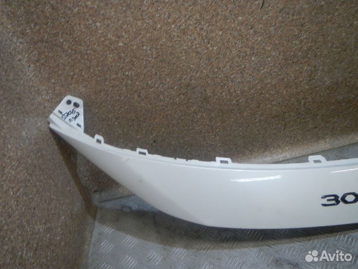 Б/У Б/У Накладка на решетку радиатора, Peugeot