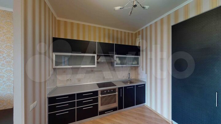 2-к. квартира, 100 м², 16/23 эт.