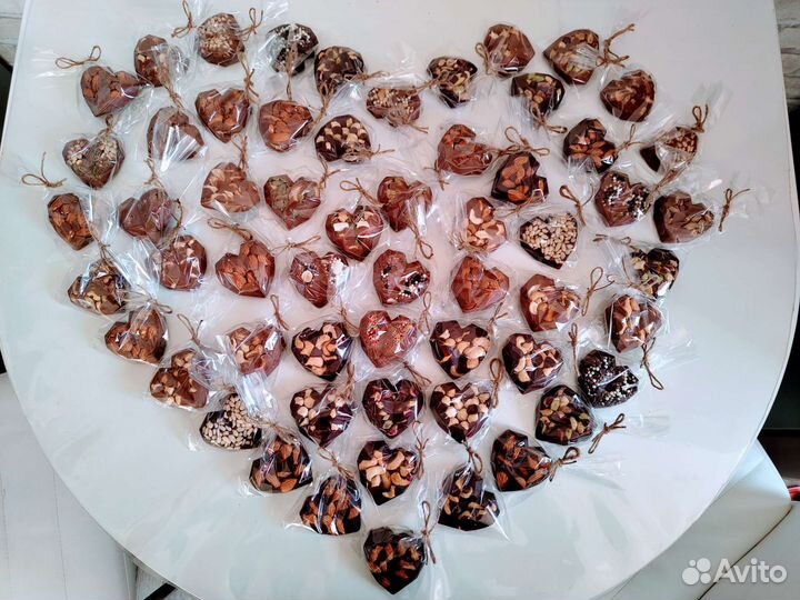 Шоколад ручной работы, букеты, плитки, клубника