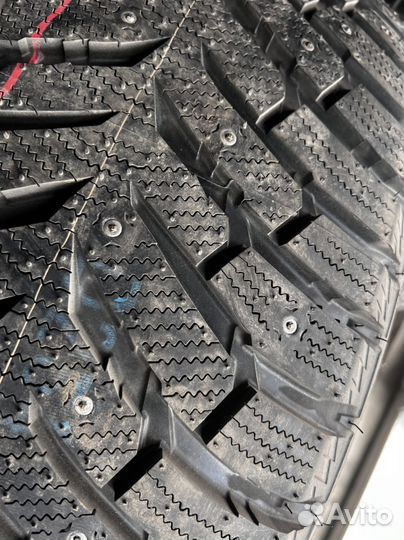 Toyo Observe Ice-Freezer 285/45 R22