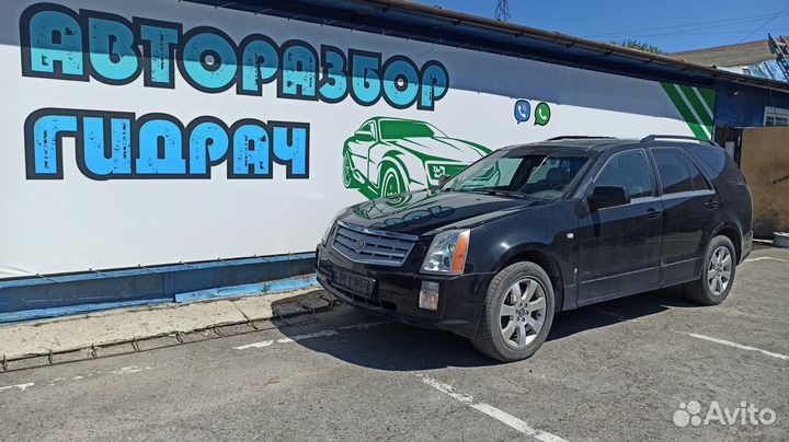 Кронштейн правый Cadillac SRX 25746011