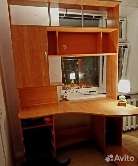 Компьютерный стол