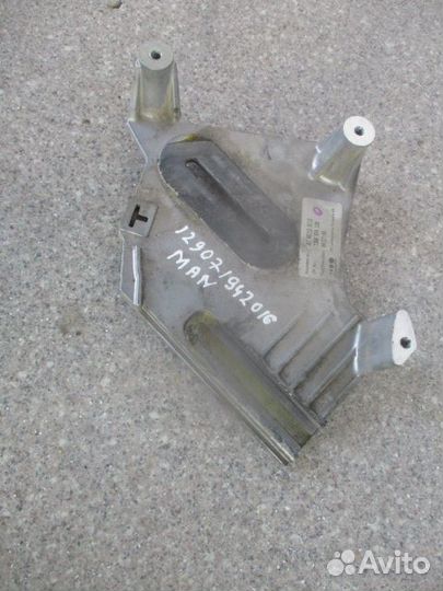 Кронштейн рулевой колонки MAN 81461136113