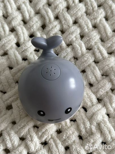 Игрушка кит фонтан для ванны/бассейна