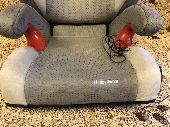 Автокресло Recaro monza nova