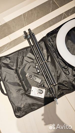 Кольцевая лампа RL21, 54 см со штативом