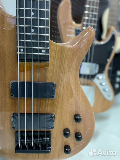 Бас-гитара 5-струнная Sunsmile SE5-720