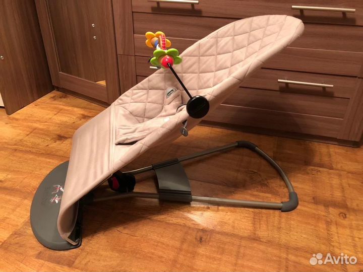 Шезлонг babybjorn