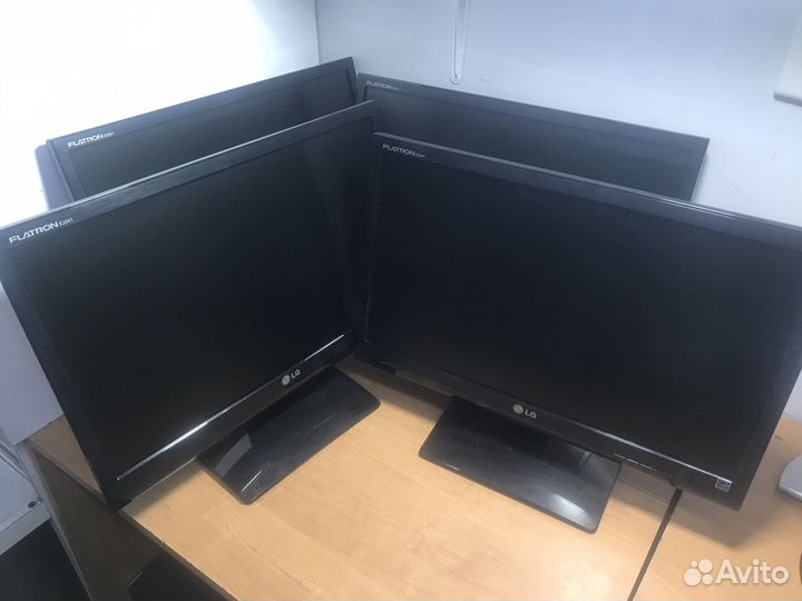 Мониторы много разные