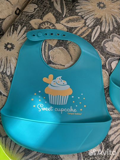 Слюнявчик силиконовый