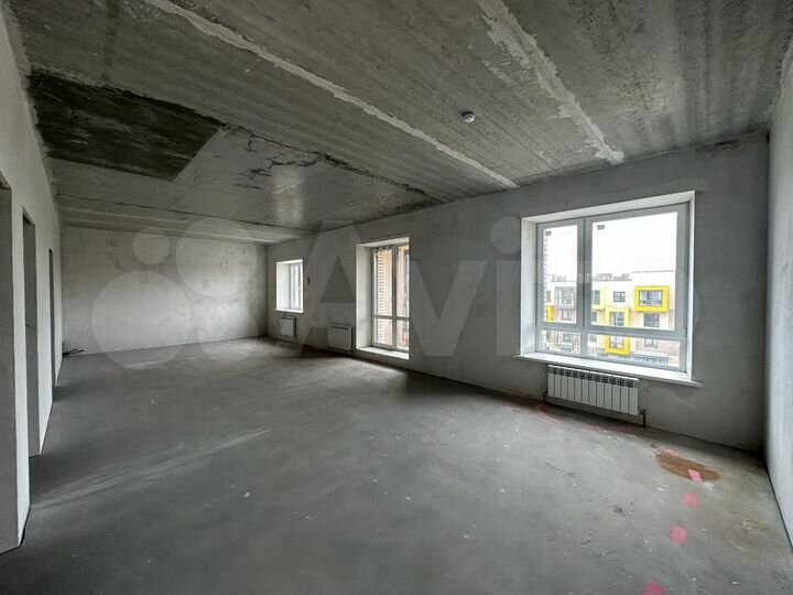 Квартира-студия, 98,3 м², 4/4 эт.