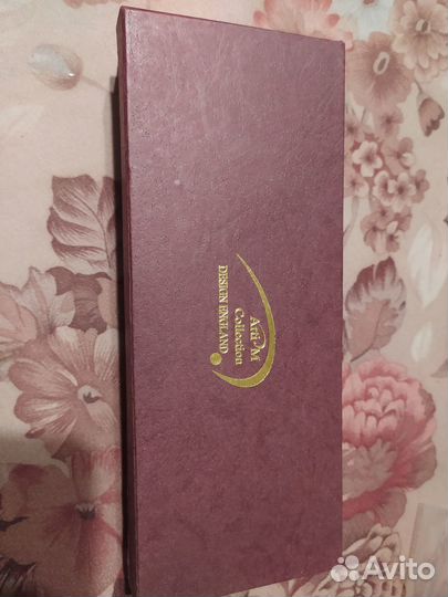 Фарфоровая подставка под ложку