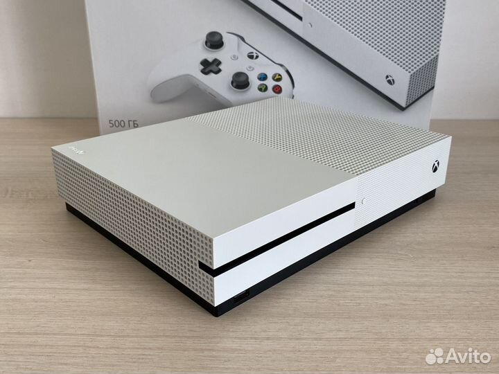 Xbox One S