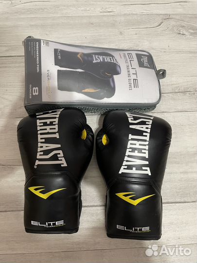 Боксерские перчатки everlast 8 oz