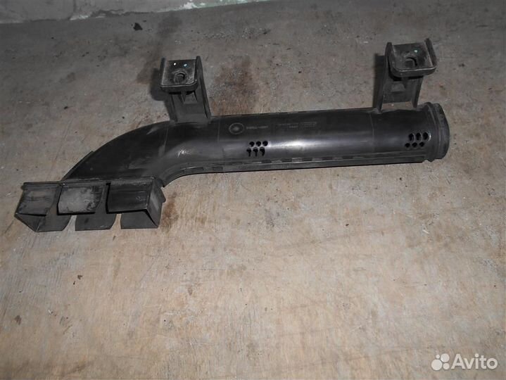 Воздуховод от Mazda Mazda 3 (BL) 2009-2013