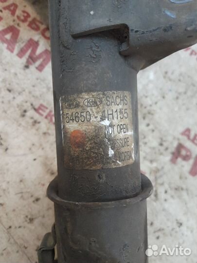 Стойка передняя левая Hyundai H1 TQ G4KG 2014