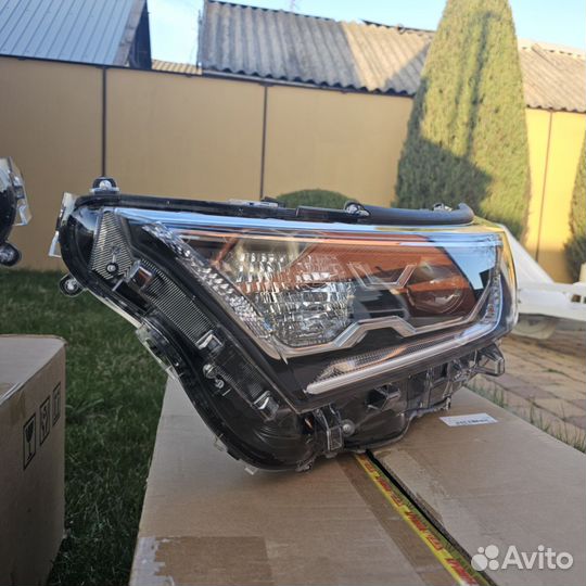 Фары Тойота Рав 4 full LED