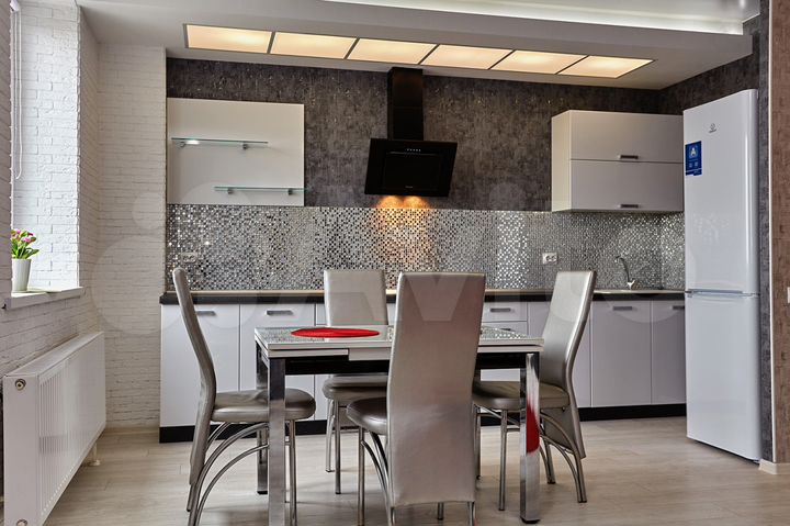 3-к. квартира, 76 м², 16/17 эт.