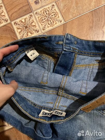 Джинсовые шорты