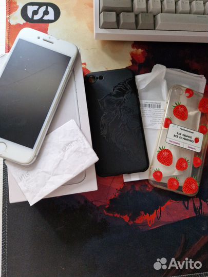 iPhone 8, 64 ГБ