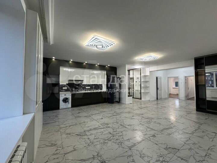 2-к. квартира, 97,4 м², 2/3 эт.