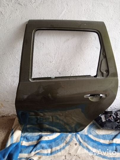 Дверь renault duster