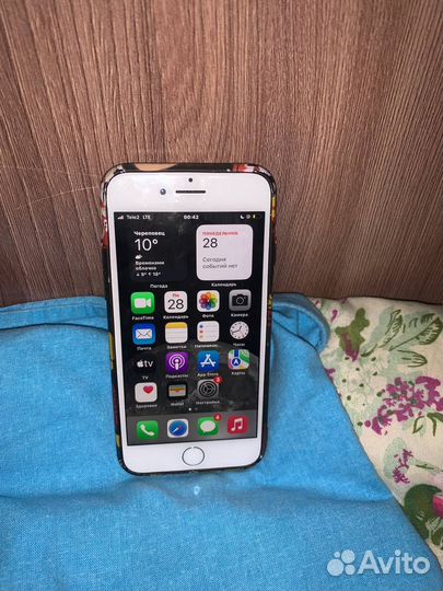 iPhone 8
