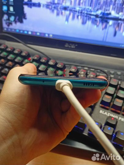 Телефон самсунг