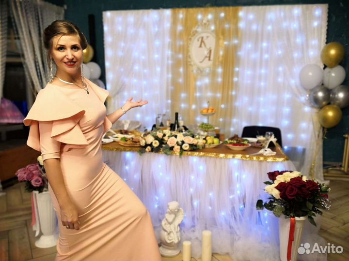 Ведущая, тамада