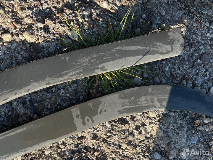 Подкрыльники Nissan Atlas