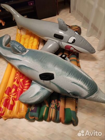 Надувные дельфин, матрасы