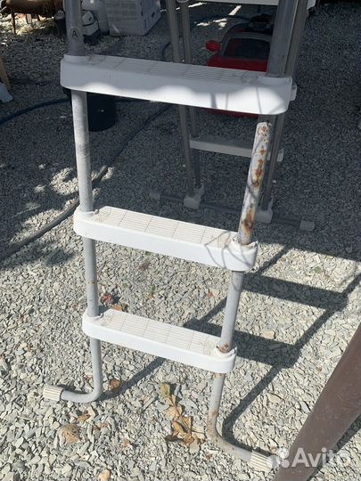 Лестница для каркасного бассейна бу