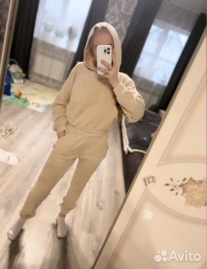Спортивный костюм женский 42 44
